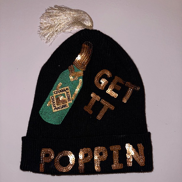 Winter hat - Picture 1 of 2